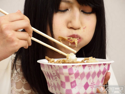 VRTM-005 AV芸人女優バトル　西園寺れおVS峰岸ふじこ